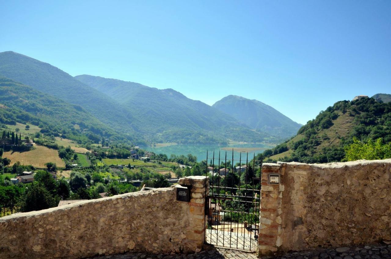 Holiday home Casa Con Terrazzo Vista - Lakeholiday Castel di Tora